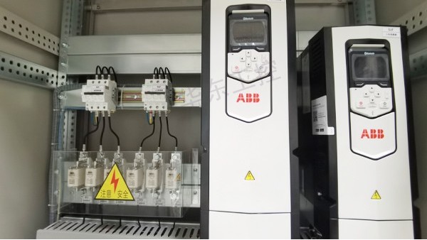 變頻控制柜：現(xiàn)代工業(yè)的智能節(jié)能核心