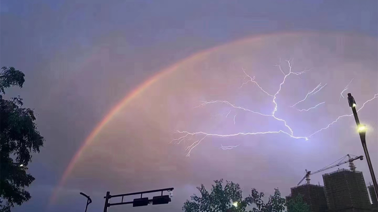 725暴雨下的華東工控